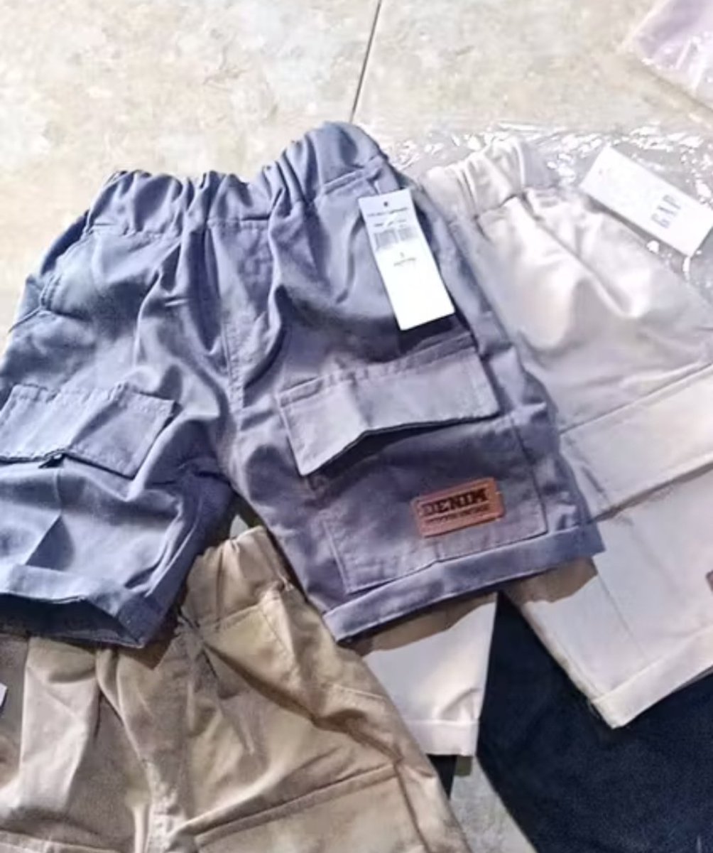 chaeLicious's tweet photo. Lucuuu bgttt celana cargo anak unisex nih banyak ukurannya mulai S - XL. Gak cuma modelnya aja kekinian tapi dipakai seharian juga nyaman banget, ada 5 pilihan warnanya netral semua
Ini tokonya : https://t.co/AgKIZKthvn https://t.co/8LYtsg9oAl