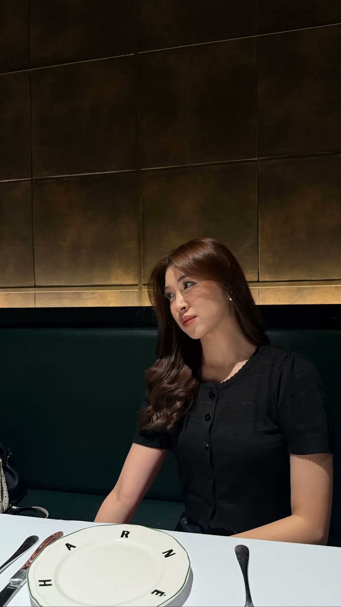 𝐞𝐥𝐥𝐚 tweet media