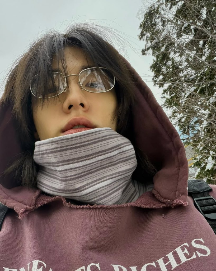 hyunjin pics tweet media