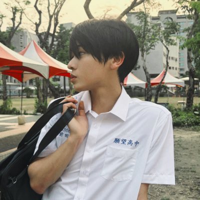 𝜗𝜚 tweet media