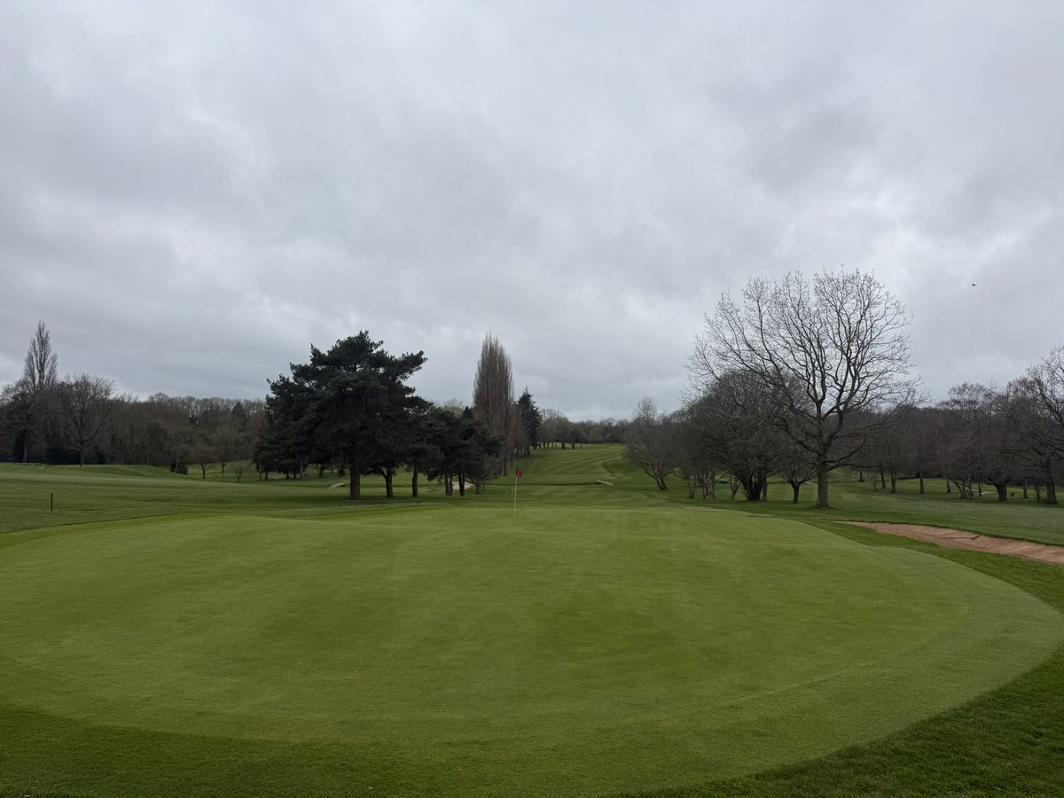 c86low's tweet image. Full weekend of competitions! So a big push on course presentation! #golf #turf #greenkeeping #greenkeeper #weekend