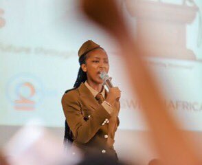 ArimpaFreeman's tweet image. Goodevening from @HannahKarema 
#team Hanna🤝🤝