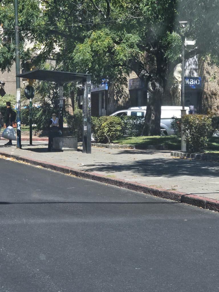 El último apague la luz tweet media