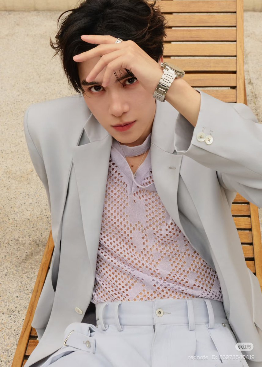 wayizhuo's tweet photo. whoever styled hendery today pls be hendery's stylist forever https://t.co/QcNQ5ZqhTh