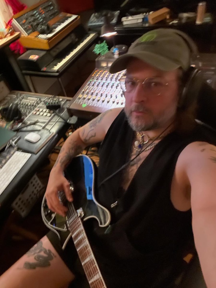 KING TUFF tweet media