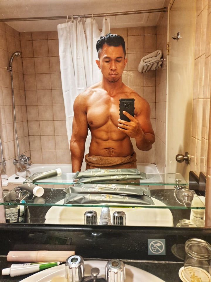 Hot_daddy15's tweet photo. Straight muscle...
.https://t.co/4ZjVUohyOg https://t.co/Gr9BQrpPeY