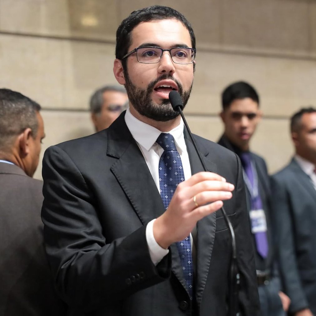 République tweet media