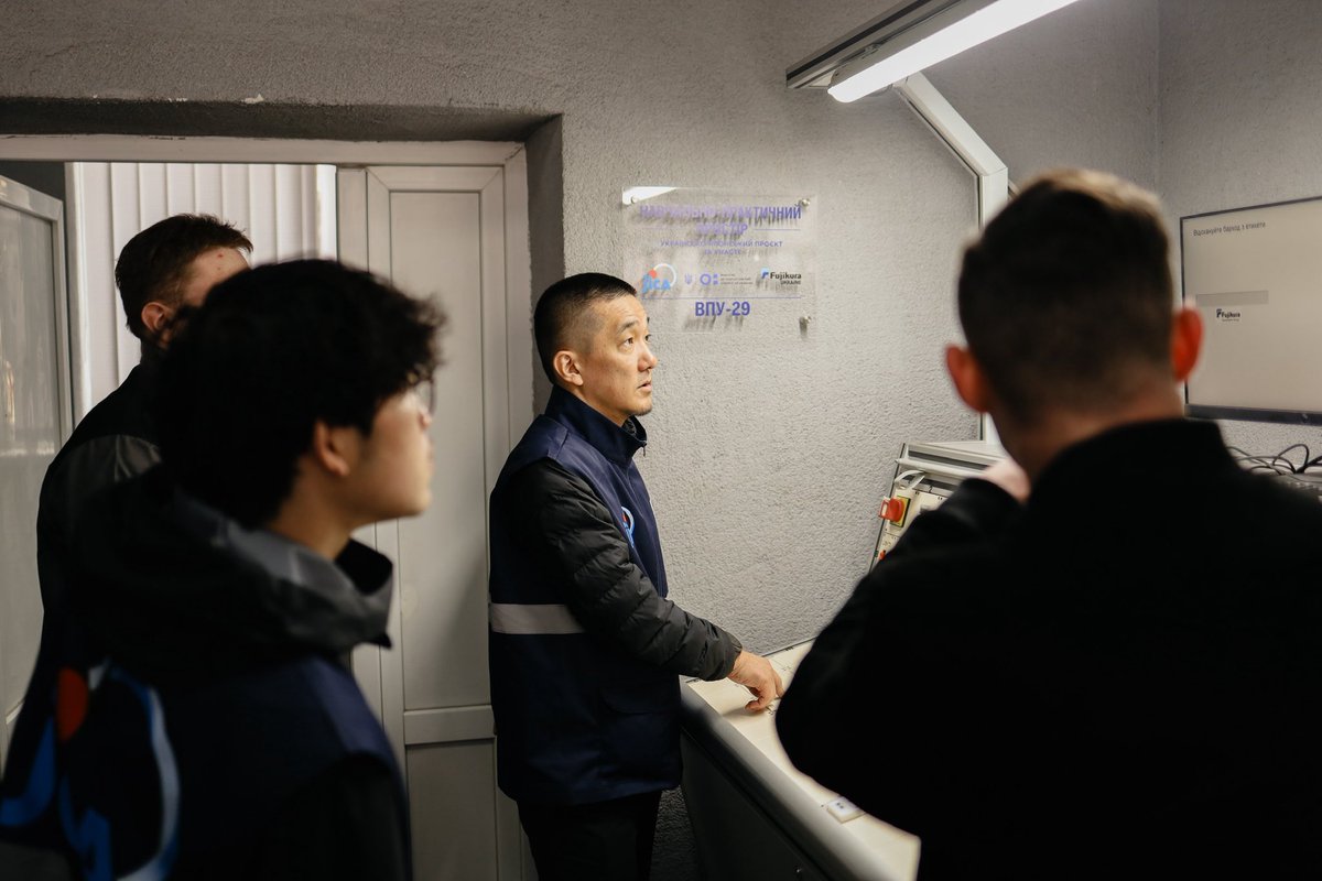 MON_UKRAINE's tweet photo. With support from the Government of Japan, in partnership with @jicaUkraine, PADECO, Fujikura Automotive Ukraine, 3 modern workshops (€307K) were opened in Lviv &amp; Zakarpattia to train automotive electronics specialists — with hands-on internships and real job opportunities. https://t.co/DyRdsKkQ0x