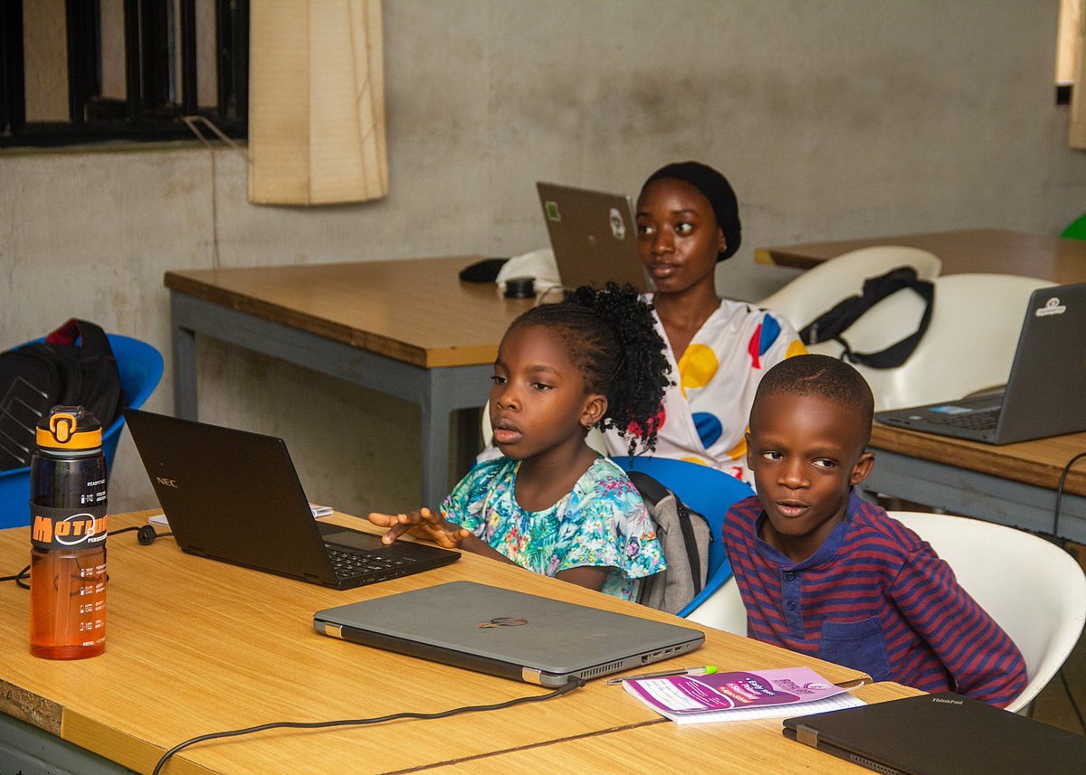 Our first few days of the #CoLab4Kids Program were full of curiosity, creativity, and hands-on learning.

From Web Dev to Data Science, UI
/UX Design, and Arduino.
Our kids have already started building amazing things!