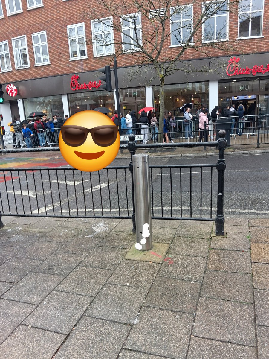 Baz, Wacky worm tweet media