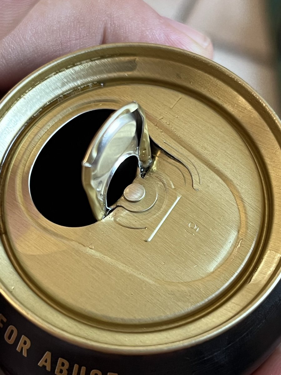 bostonphatface's tweet photo. @blacklabelsa i love you for this. My Zamalek is so smooth now!! These tear tags are what was missing!! ���� ♥️ 💛 https://t.co/uyF1C7cqjf
