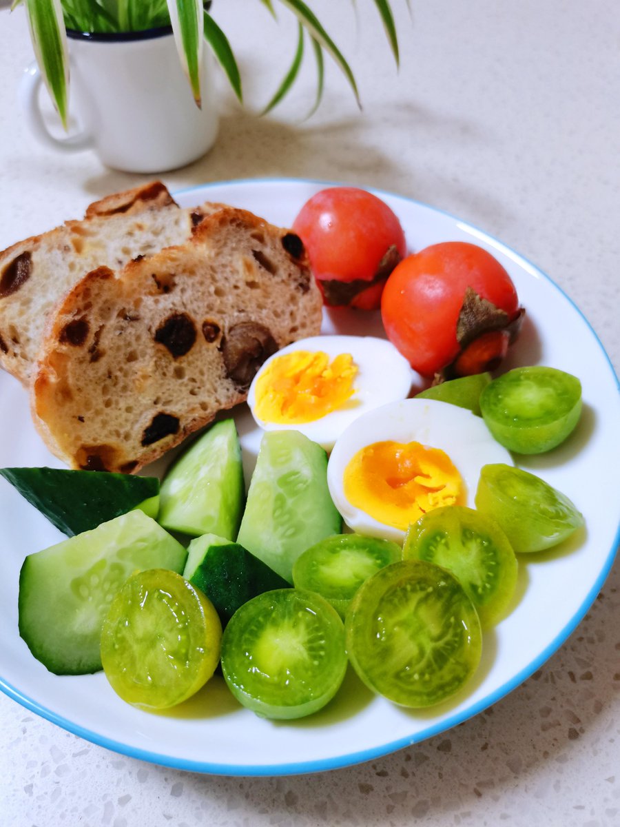 Darren James tweet media