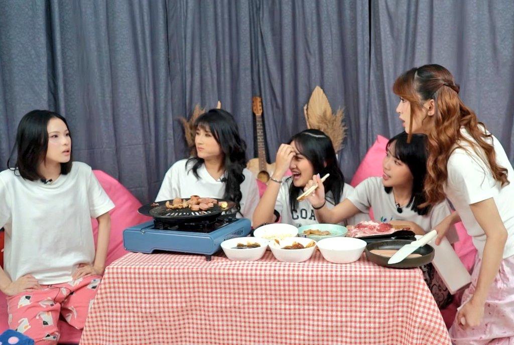 Dindawhy tweet media