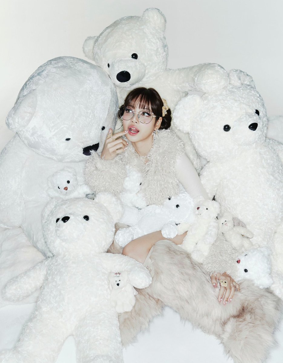 𝒏𝒂𝒊𝒓𝒂 (@peachyviinty) on Twitter photo 