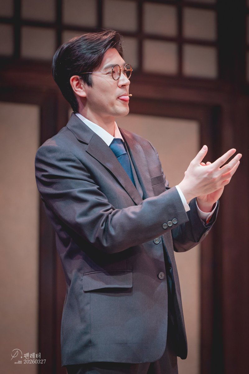 iian VIOLET tweet media