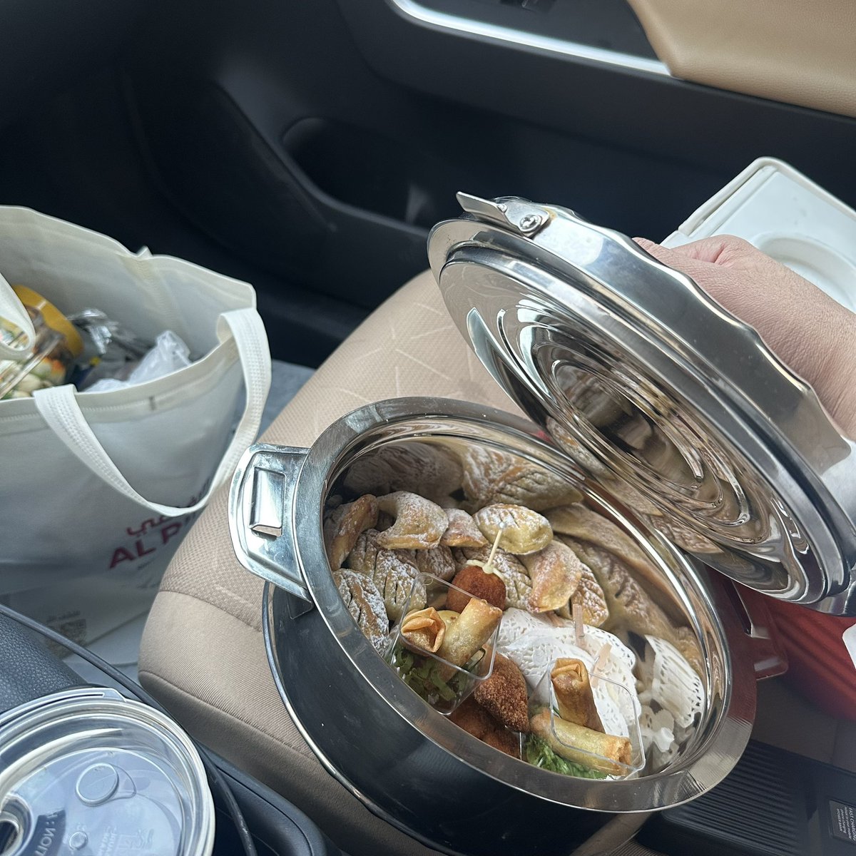 ت ُـرك tweet media