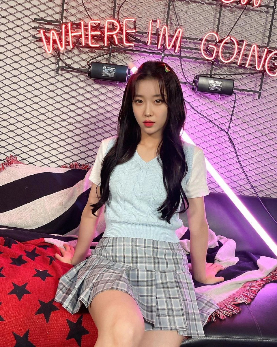 a͞saթ 🎀 ｡ ︎✺ ⊰ ghos𝕥ǝss ! tweet media
