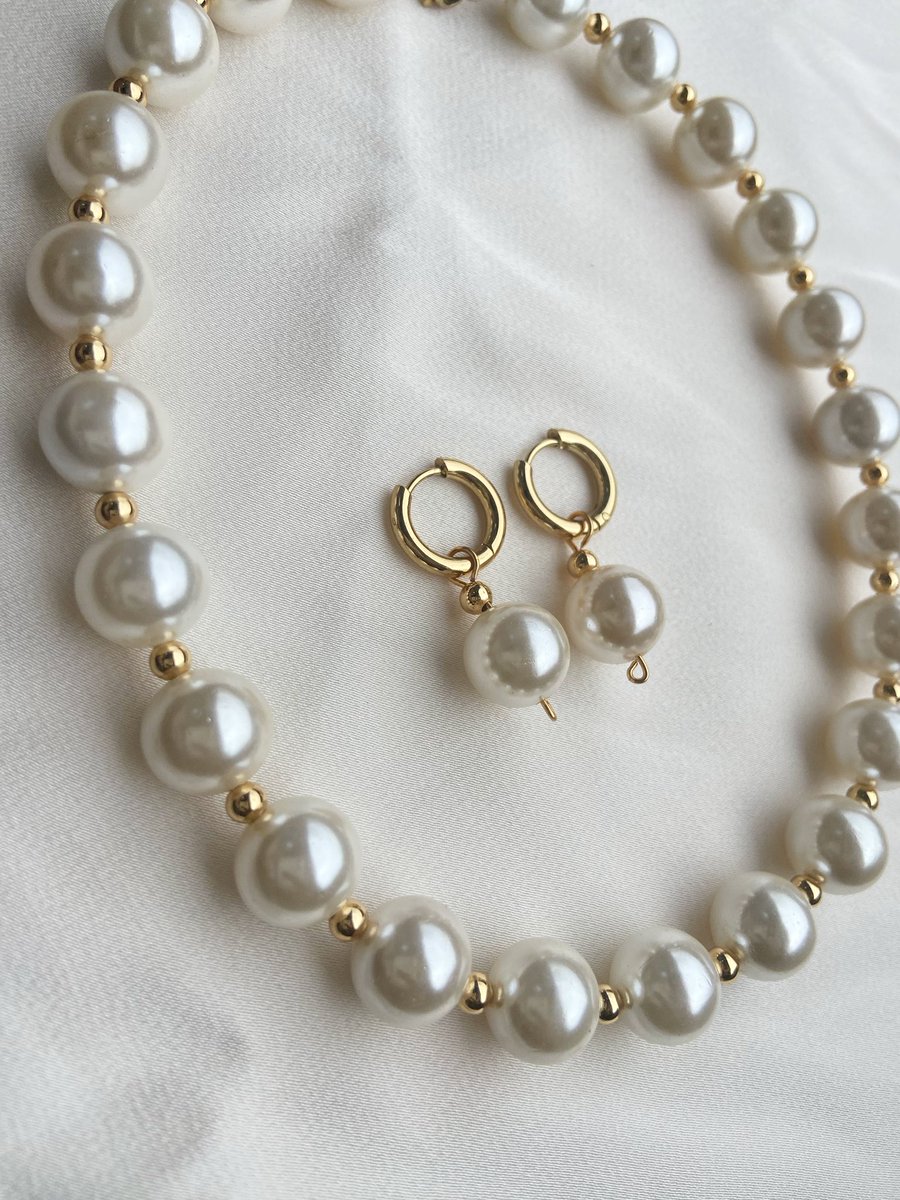 MOLADÈ. tweet media