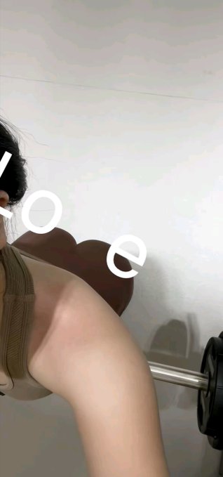 摆烂姐 tweet media