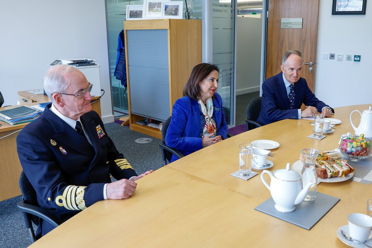 Ministerio Defensa tweet media