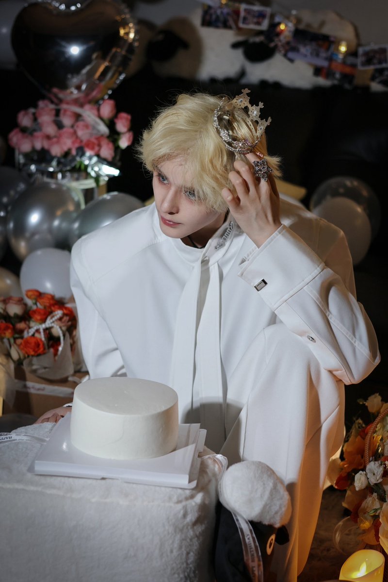 唯安Vann tweet media