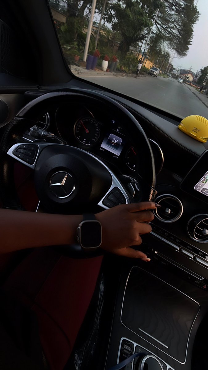 YOU WILL WIN MORE CONSISTENTLY, EVEN UP TO 75% OF THE TIME — WHEN YOU JOIN AN ALREADY ESTABLISHED TREND… READ MORE BELOW ⬇️ 

Continuation models are not just patterns you spot and execute. They are reactions to something price has already done. If price hasn’t properly