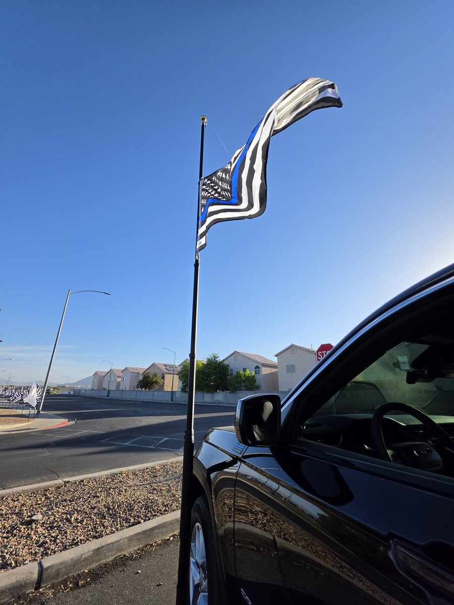 Back Our Blue tweet media