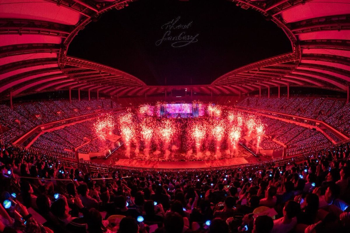 Heart IU tweet media