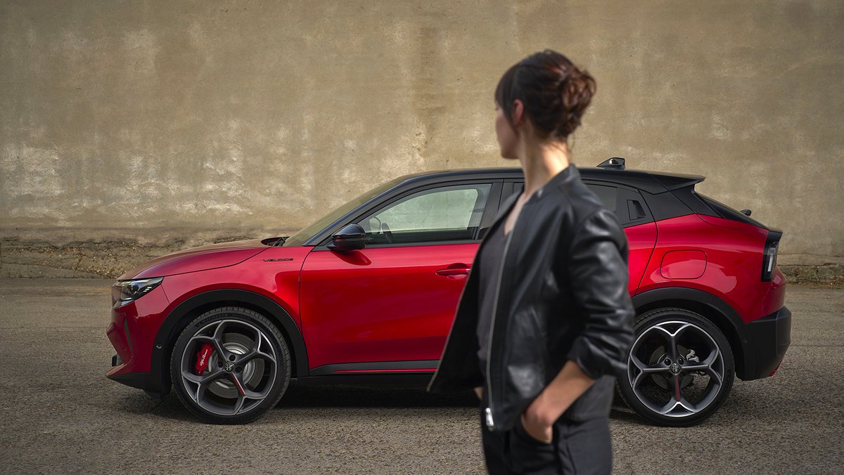 alfa_romeo's tweet image. Only a few things make the heart race at first glance. 

alfaromeo.com/models/junior-…
#AlfaRomeo