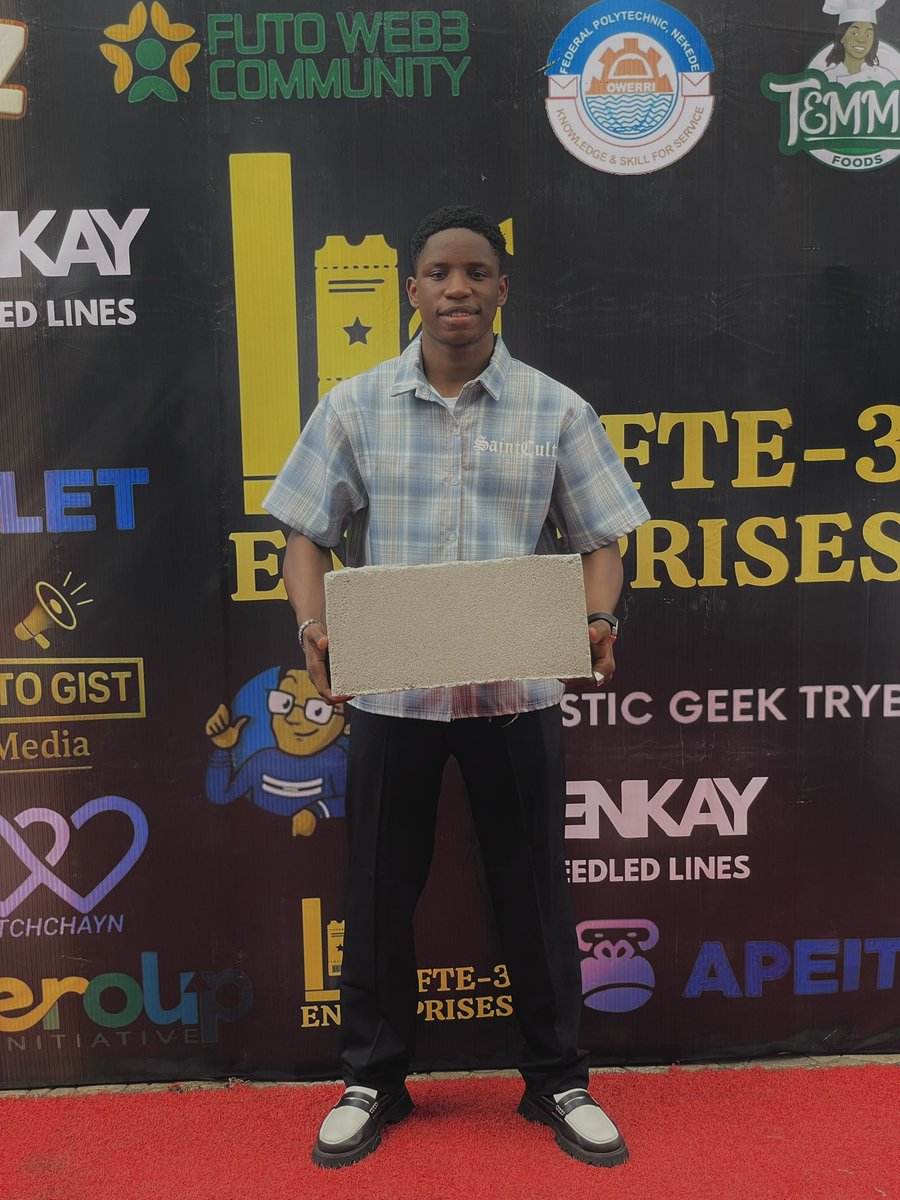 Romeo🌹 tweet media