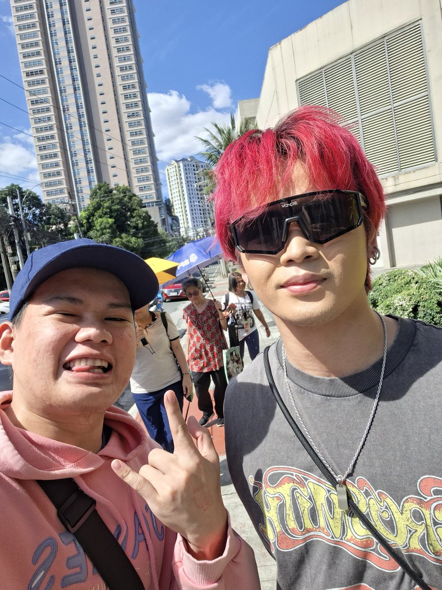 Engr_MiN_6544's tweet photo. Happy Birthday po Idol @AlasDaGreat.!! Sana gumawa kapang nang maraming kanta na magpapasaya sa mga tao lalo na for us Magiliw.๐ Be Healthy and love what you do. Thank you.!!
@AgilasOfficial
DA GREAT 25TH
#HappyALASDay
#ALAMAT_ALAS https://t.co/RKrQ1G5InV