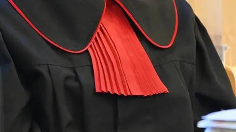 🌐 ᴛʜᴇᴘᴏʟᴀɴᴅɴᴇᴡs 🌐 tweet media