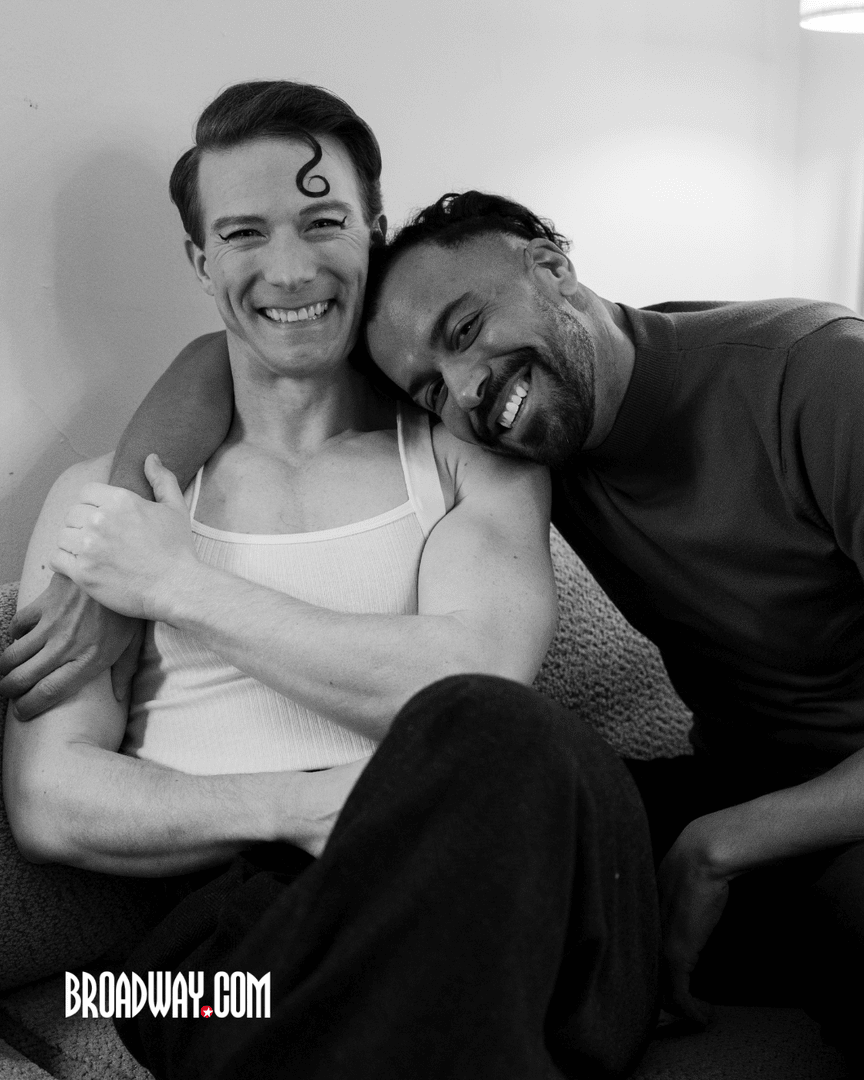 broadwaycom's tweet image. Classified photos! Take a peek into the dressing rooms of the new cast of OPERATION MINCEMEAT as they get Broadway ready.

See the full photo gallery: bit.ly/47Xrmj2 

📸: Sergio Villarini for Broadway.com

#operationmincemeat #broadway #backstage