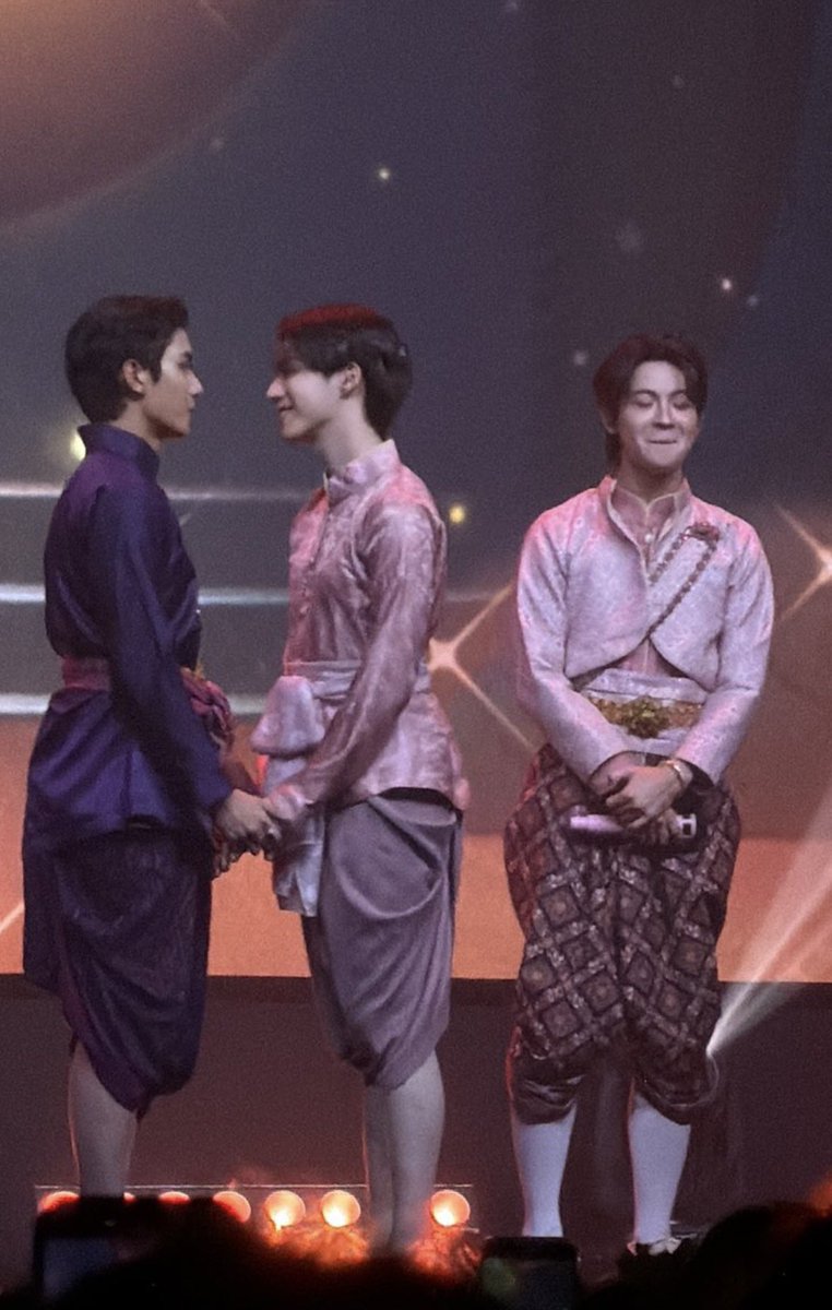 KhunZeZe_69's tweet photo. Firstone 55555
အမလေး ငါအူတက် 5555😂
LOVE UPON A TIME EP1
#ภพเธอEP1 https://t.co/o73u2VYxVv
