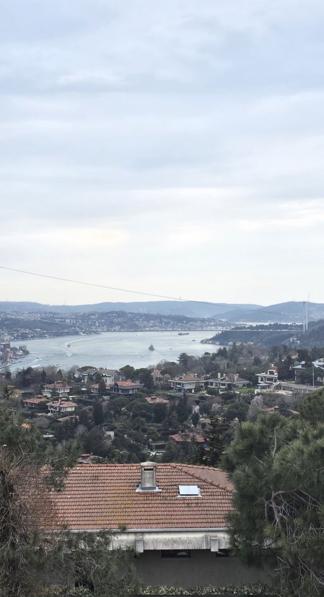 eng_seyyah's tweet photo. Sanma ki hayatın bir zerresi bile hikmetten ve sanattan boş yaratılmıştır.

#İstanbul
#HayırlıAkşamlar https://t.co/LvalzwbVKL