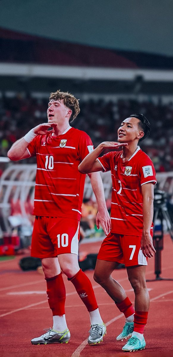 𝝡𝗘𝗘𝗦 𝘏𐌉𝗟𝗚𝗘𝙍𝗦 tweet media