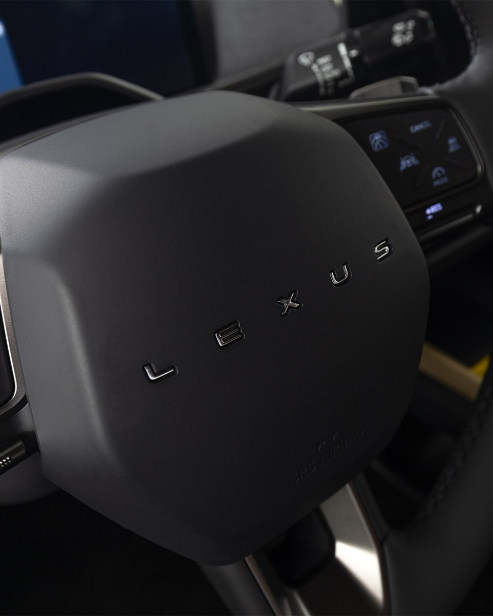 southbaylexus's tweet image. Whether you’re going fully electric or hybrid, Lexus gives you the power to choose your journey.

The evolution of elegance starts here.

#LexusES #ElectrifiedLuxury #Lexus2026
 
southbaylexus.com/newes/
Sales 310-507-1662 | Service 310-507-1525 | Parts 310-507-1659