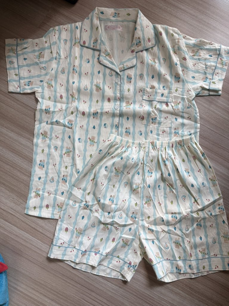 เสื้อผ้ามือ1/2 สภาพดี ราคาน่ารัก 💌 tweet media