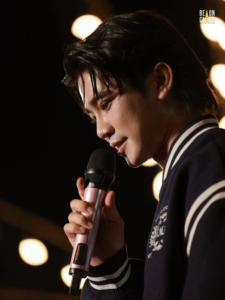 ขอบคุณแฟน ๆ ทุกคนที่ส่งกำลังใจให้ยูโรในงานวันนี้นะคะ นอนหลับฝันดีกันน้าา 🫶🏻✨

 #อำเภอขลุงบุพทักษิณคัพxยูโร