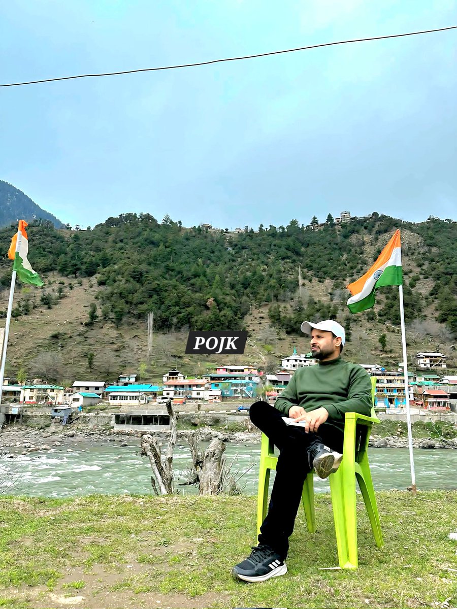MudasirTantary's tweet image. जहाँ सरहदें खत्म नहीं होतीं, वहाँ से मेरा वतन शुरू होता है 🇮🇳
یہ وادیاں صرف خوبصورت نہیں،
یہاں ہر منظر ایک داستان ہے 🇮🇳
#Keran  #loc  | #neelamvalley 
#India #youth #kashmir #kashmirvalley #peace 
@AdityaRajKaul @SongsOfChinar @adgpi @AMirza86155555 @ChowdryRamzan
