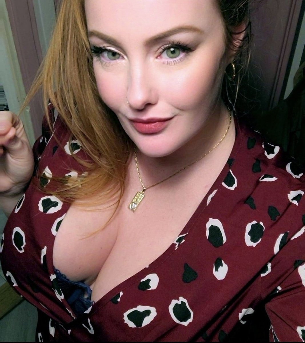 Jennyred 🦊 tweet media