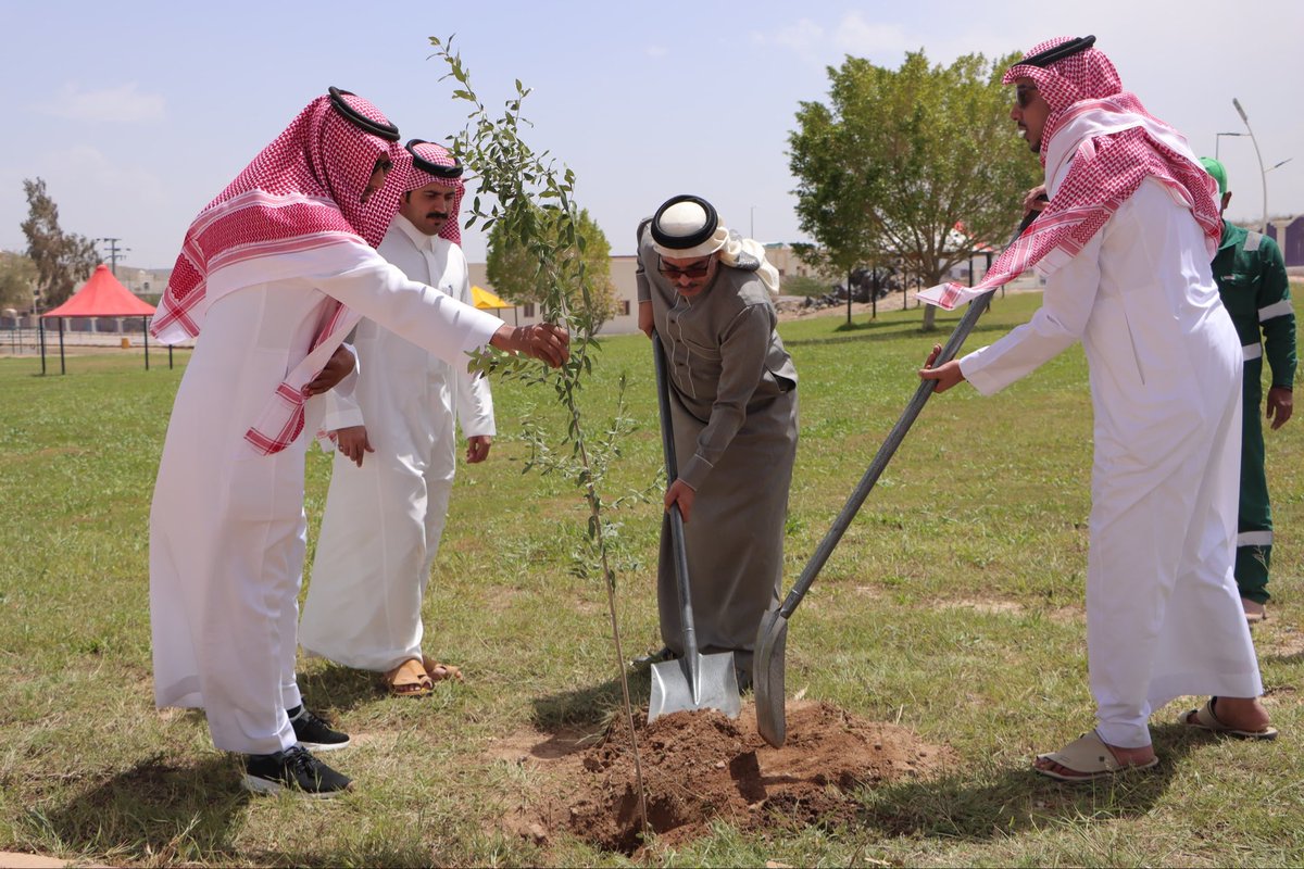 العقيق الان tweet media