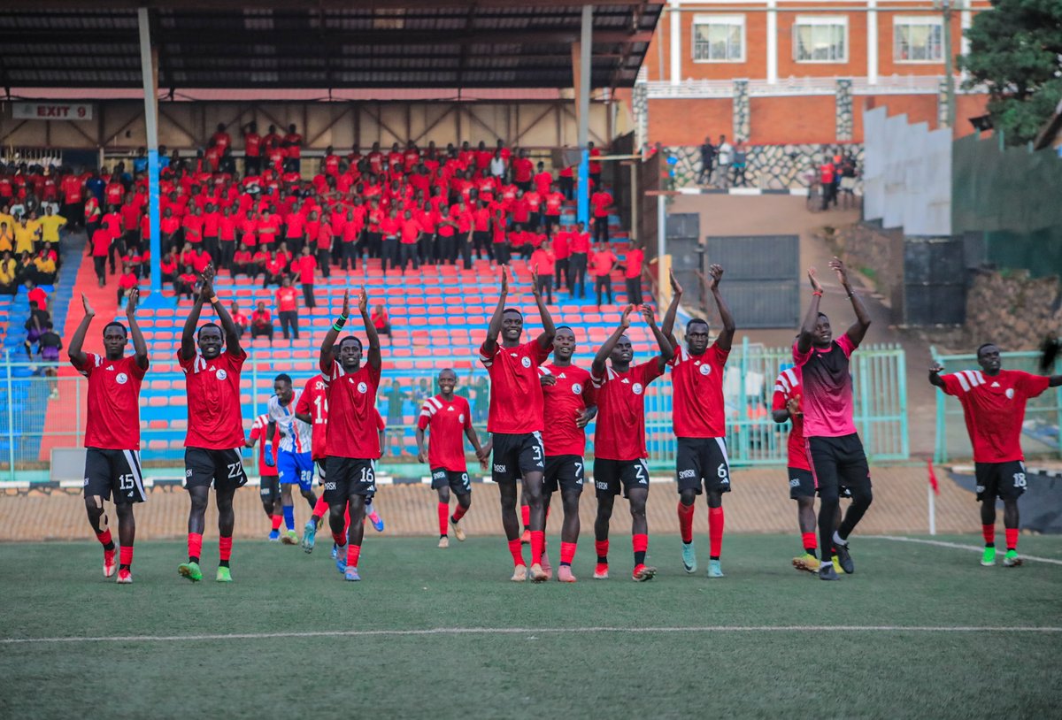 StMarysKitende tweet media