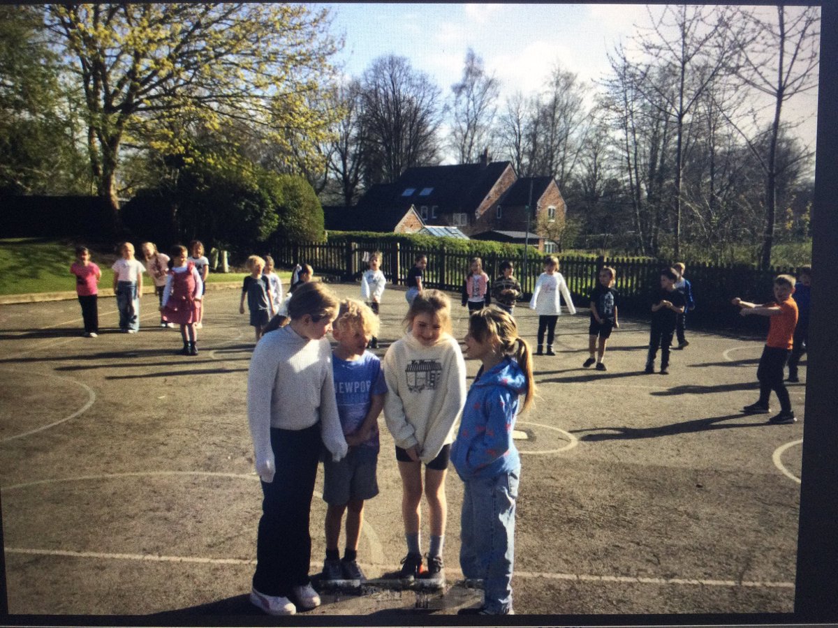 WhitegateElder tweet media