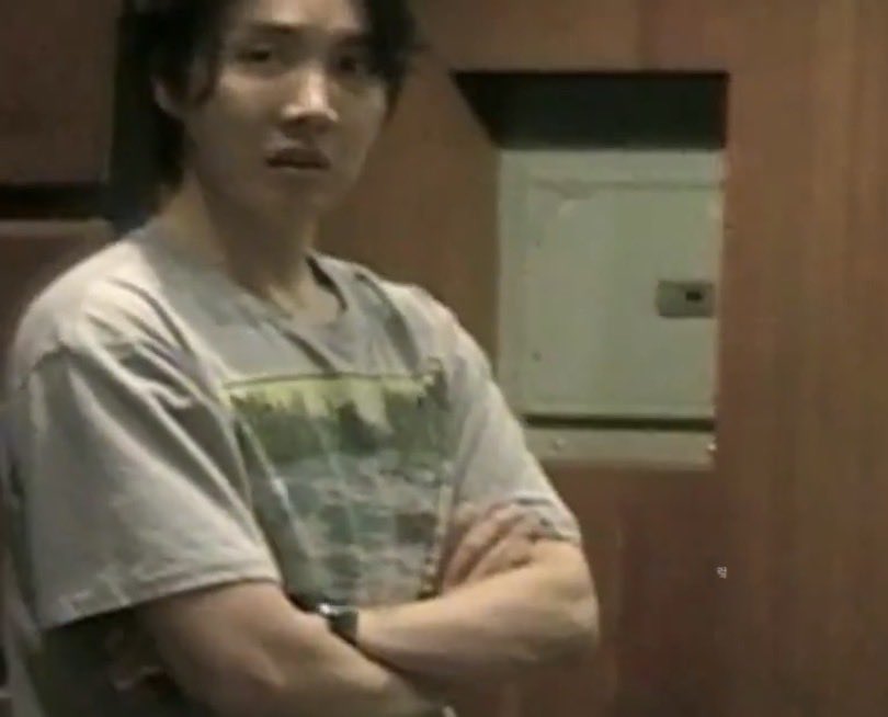 den⁷ IS SEEING BTS 🪭 tweet media