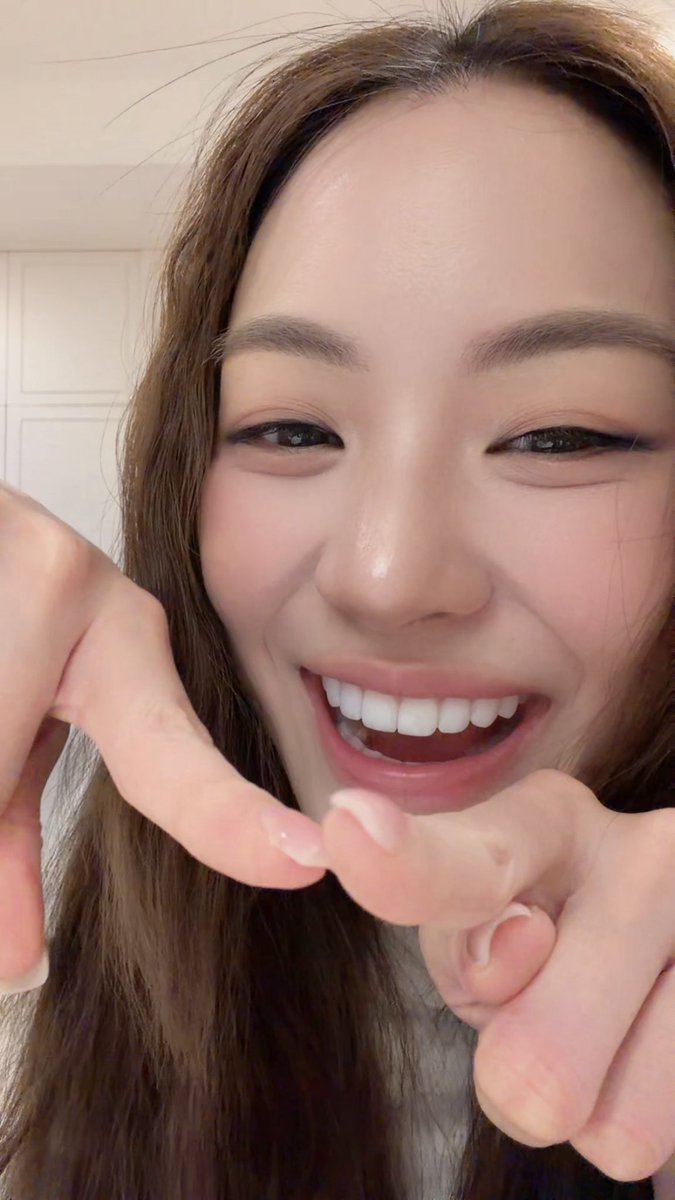 HiSandy_0.0 tweet media