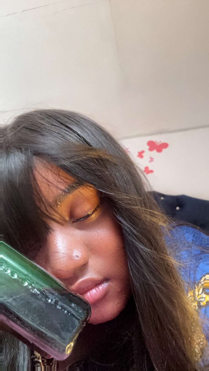 aremu✰ tweet media