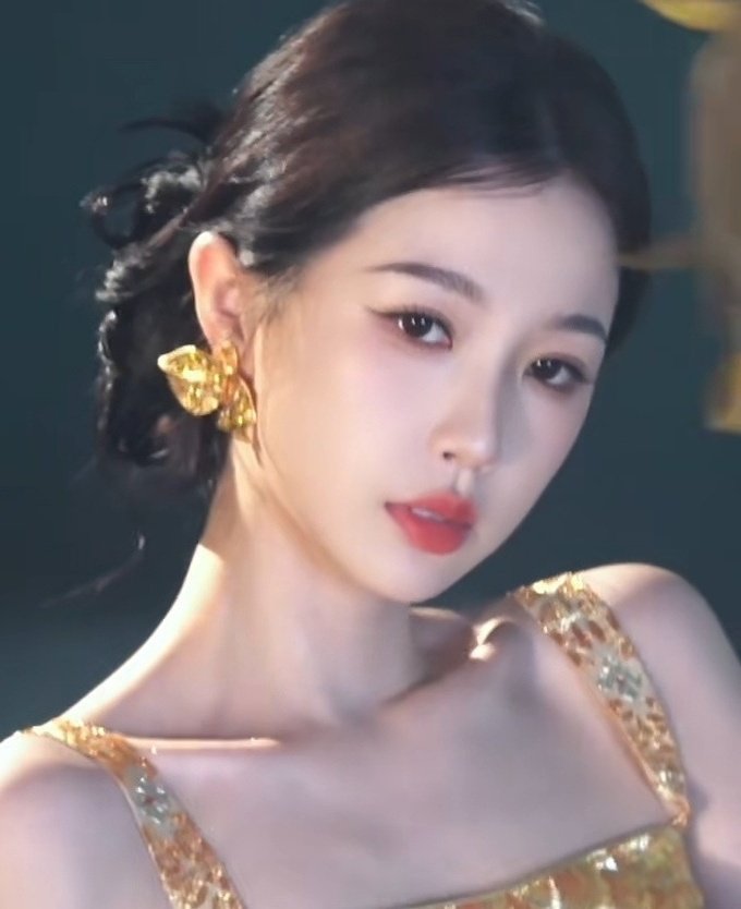 yu shuxin pics tweet media