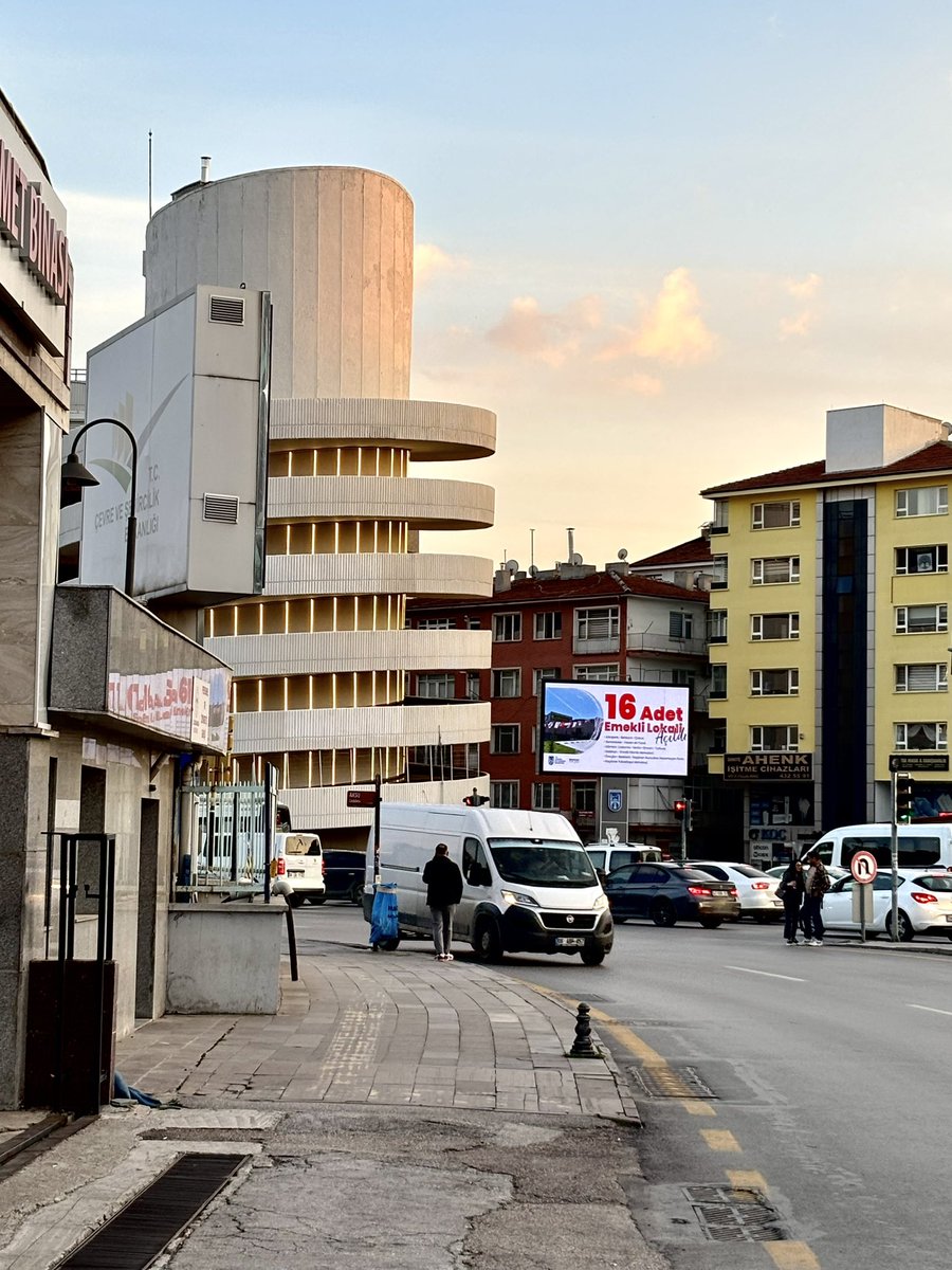 veridis quo tweet media