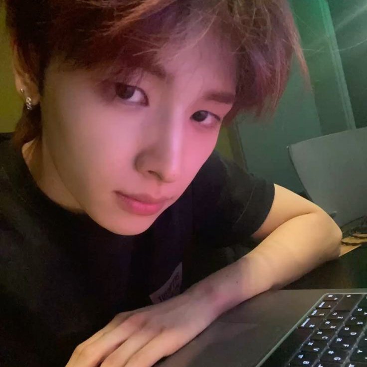 dabin 𐀔 tweet media